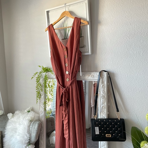 Flowy Wideleg Belted Sleeveless Jumpsuit 1X - Picture 3 of 9